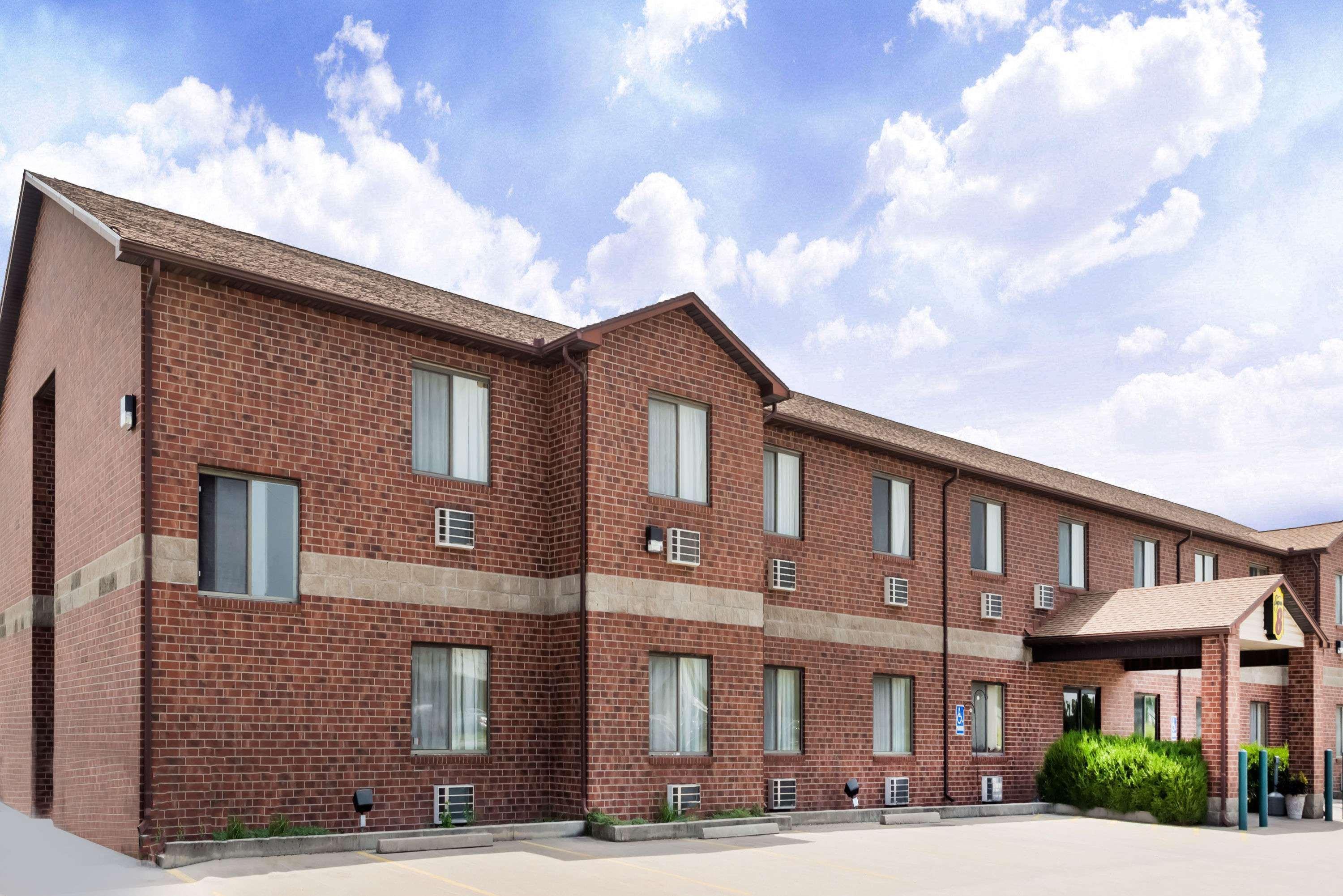 Hotel Super 8 By Wyndham Chanute