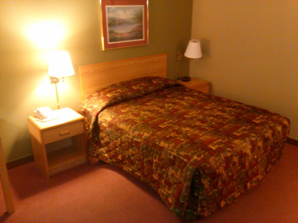 Hotel Super 8 By Wyndham 2*