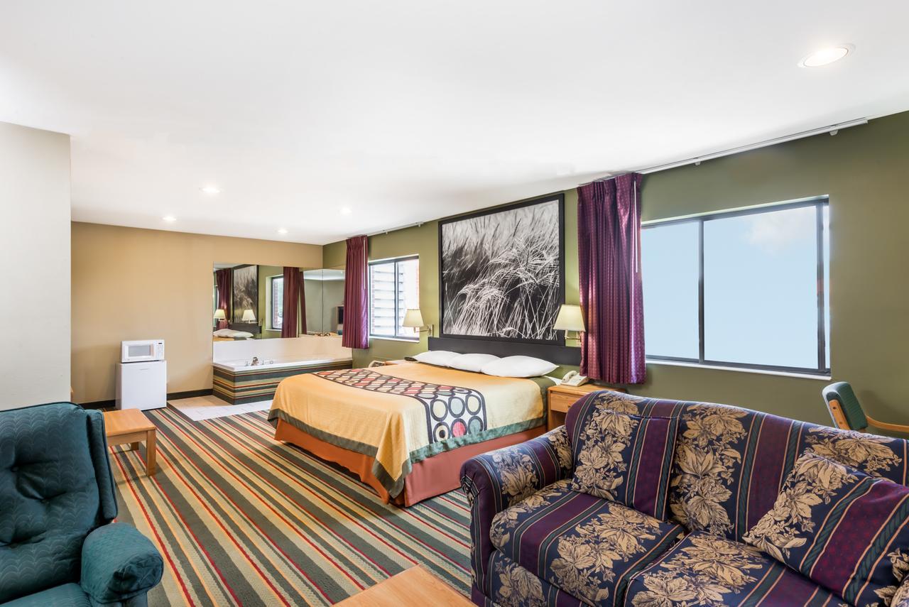 Super 8 By Wyndham